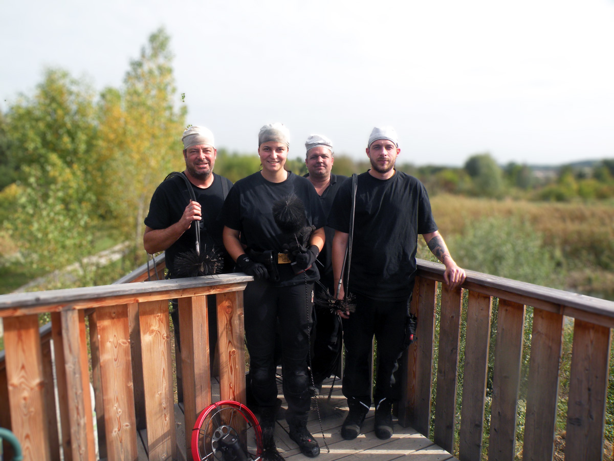 Team von Rauchfangkehrer Stadlbauer Gänserndorf